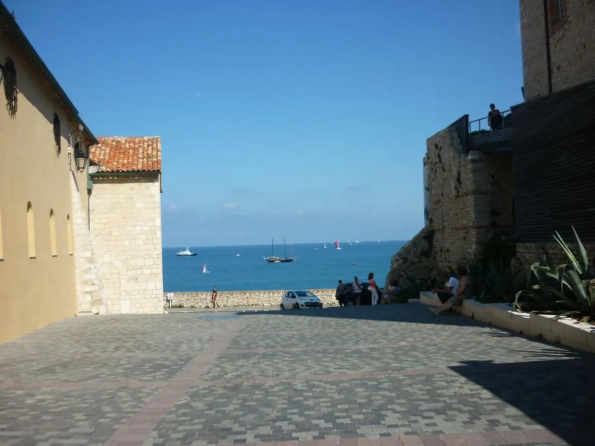 Le Floreal Apartment Juan-les-Pins 0*,